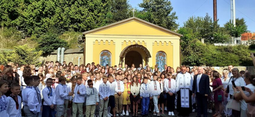 Радість від зустрічі з друзями після літніх канікул, випробування очним навчанням, перші два тижні адаптації