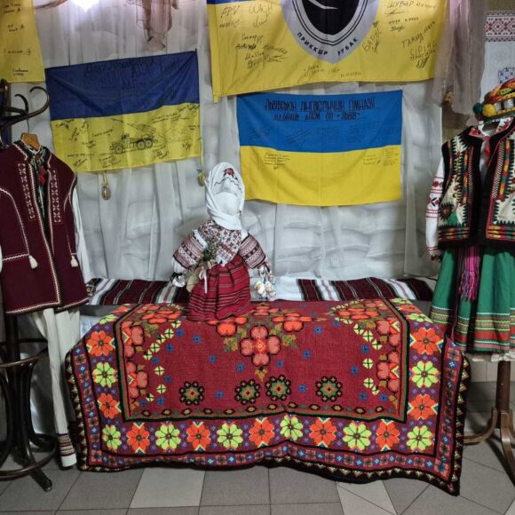 Вишиваний флешмоб