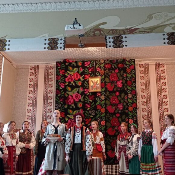592472393_1376762747577233_3631300394480741206_n Андріївські вечорниці