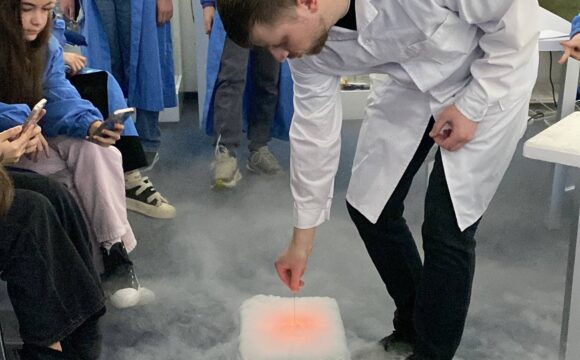 photo_2026-03-09_12-13-09 У п’ятницю 6 березня учні 2 (6) А класу мали цікаву пізнавальну екскурсію в АТ “Галичфарм”