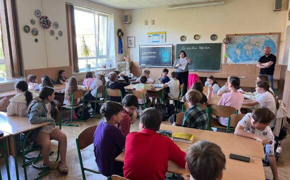 У межах Національного тижня безбар’єрності (створення інклюзивного дружнього середовища) учителька п. Анна Бурда провела математичний КВЕСТ “Цифровий всесвіт: Рятуємо сервіс підписок”  із своїми вихованцями.